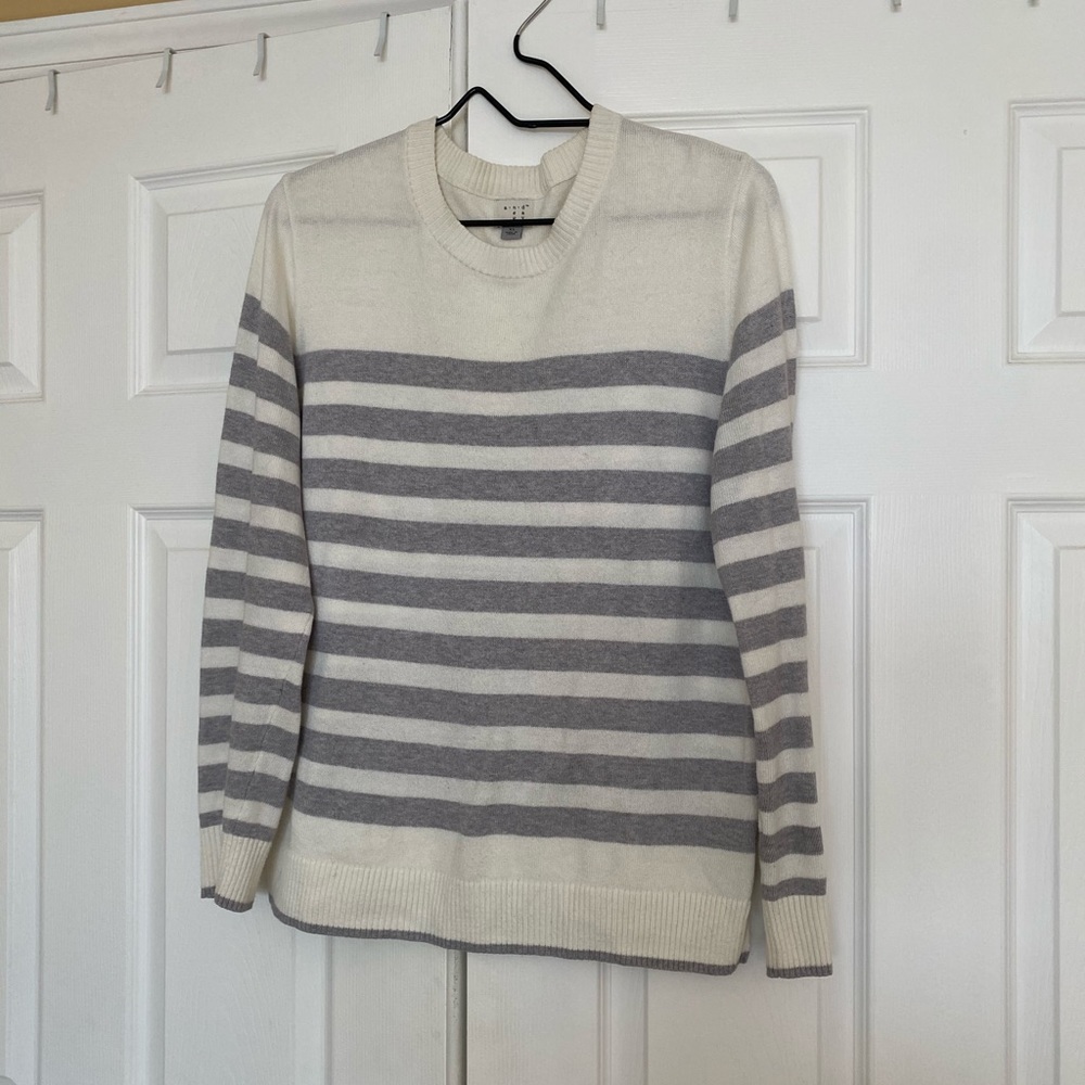 Old navy white/grey striped sweater
